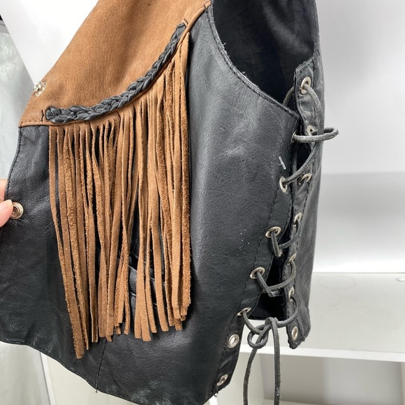 Hot Leathers Brown and Black Fringe Vest - Picture 5 of 10